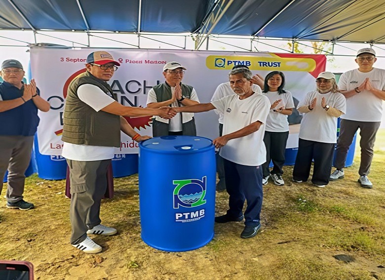 Beach Clean Up Day di Pantai Markoni, PTMB Siapkan Antisipasi Dampak El Nino