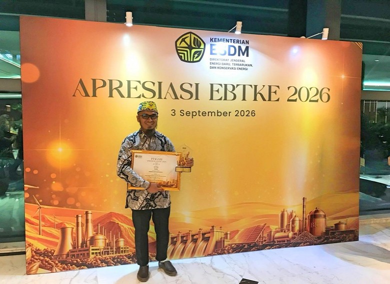 Bertahan dan Terus Berkembang, PLTS Komunal Muara Enggelam Antar BUMDes Raih Juara Nasional